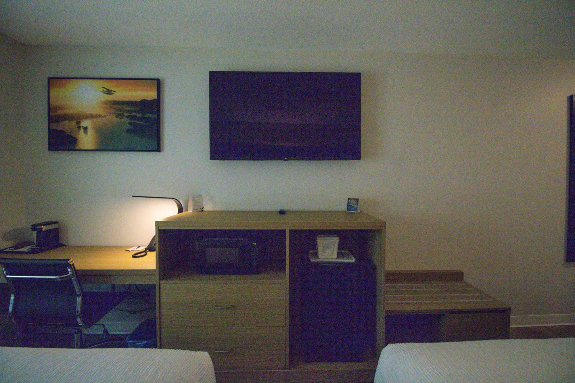 Baymont By Wyndham Gold River Eksteriør bilde