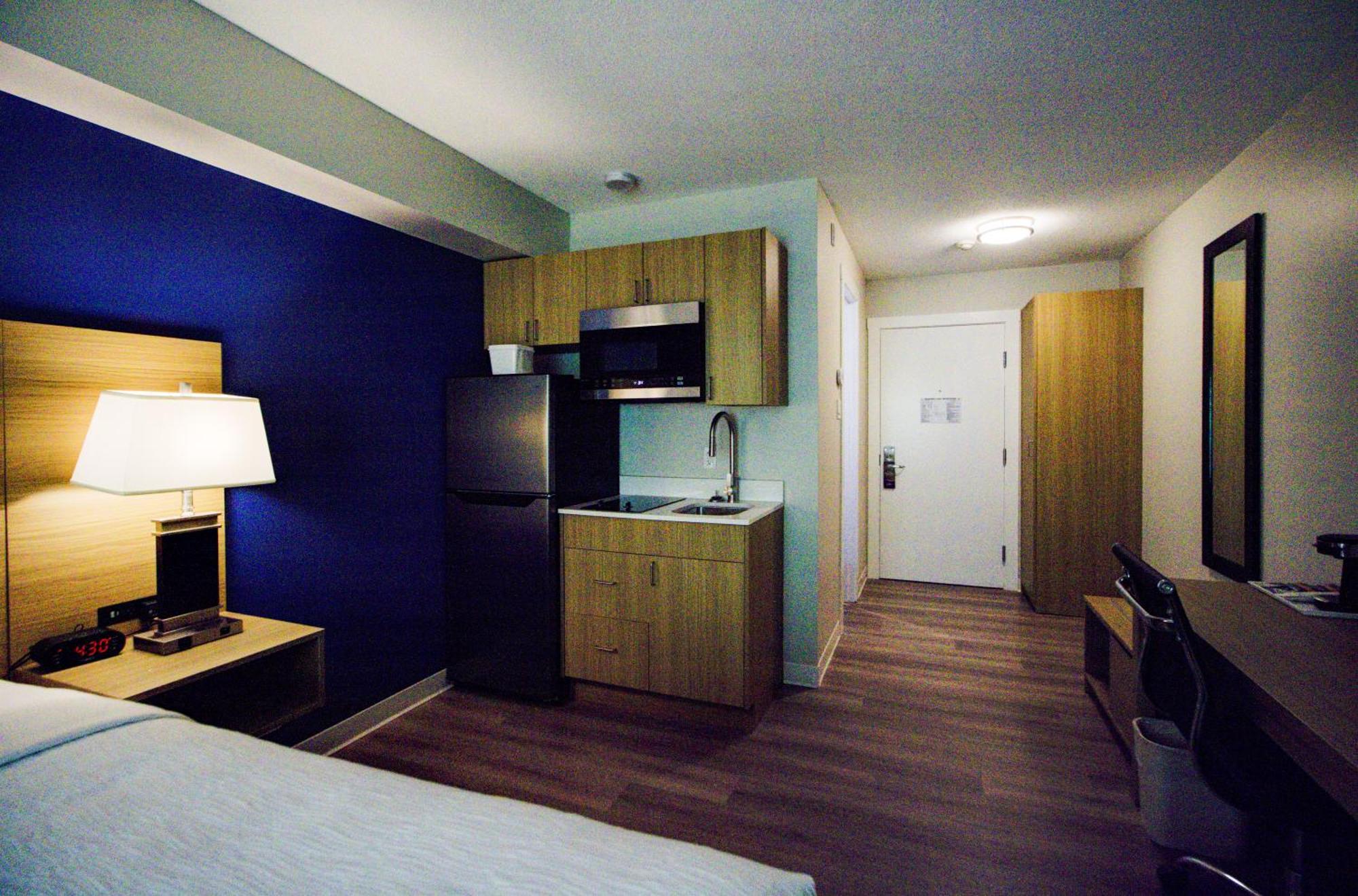 Baymont By Wyndham Gold River Eksteriør bilde