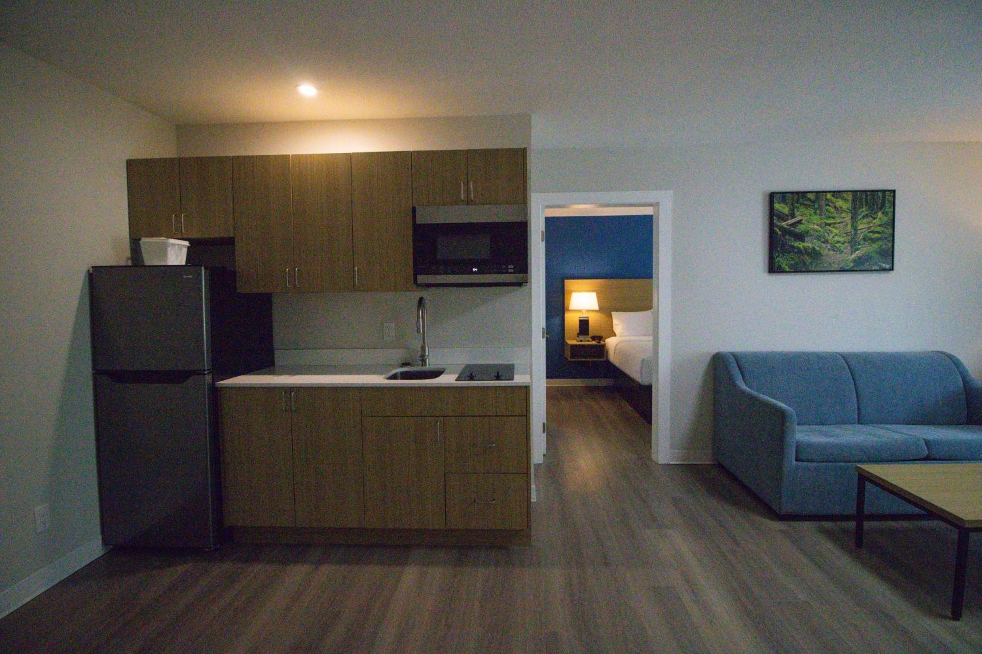 Baymont By Wyndham Gold River Eksteriør bilde